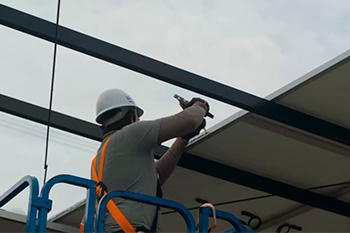 Equipe de instalação treinada Aplifica Solar